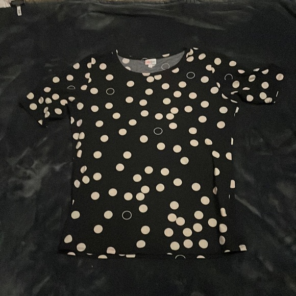 LuLaRoe Tops - LuLaRoe Gigi Tee: Black with White Polka Dots (2XL)